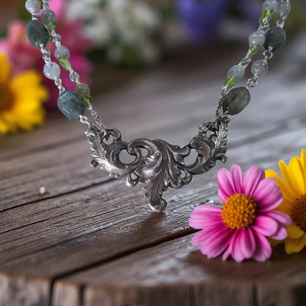 Acanthus Leaf Necklace, Peridot Labradorite Chain